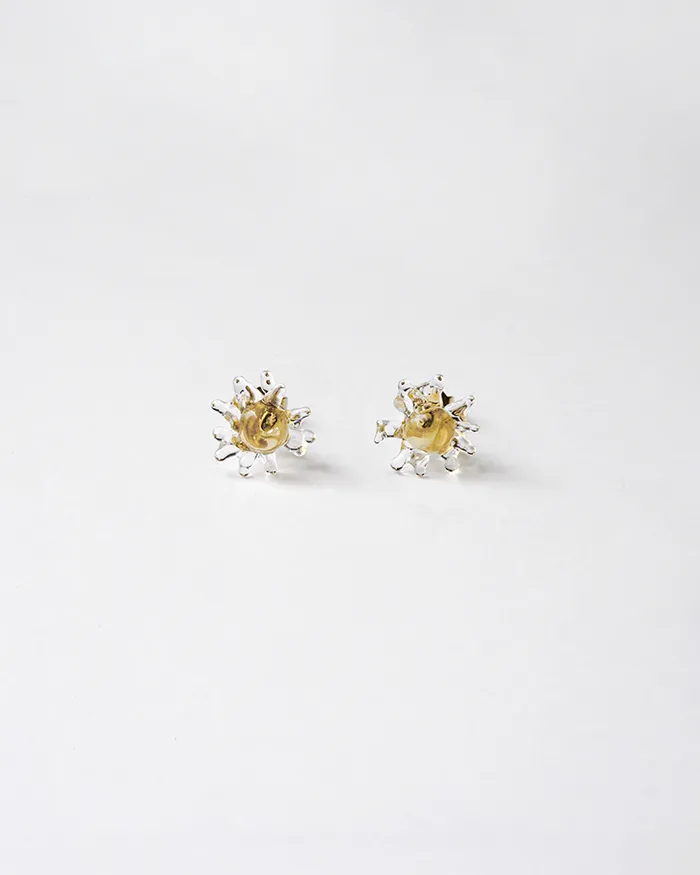 ピアス 朝焼けのカモミール クリア1